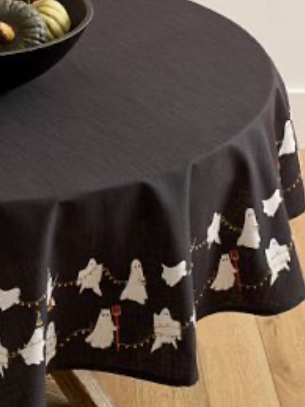 Pottery Barn Scary Squad Round Black Ghost Border Halloween Tablecloth